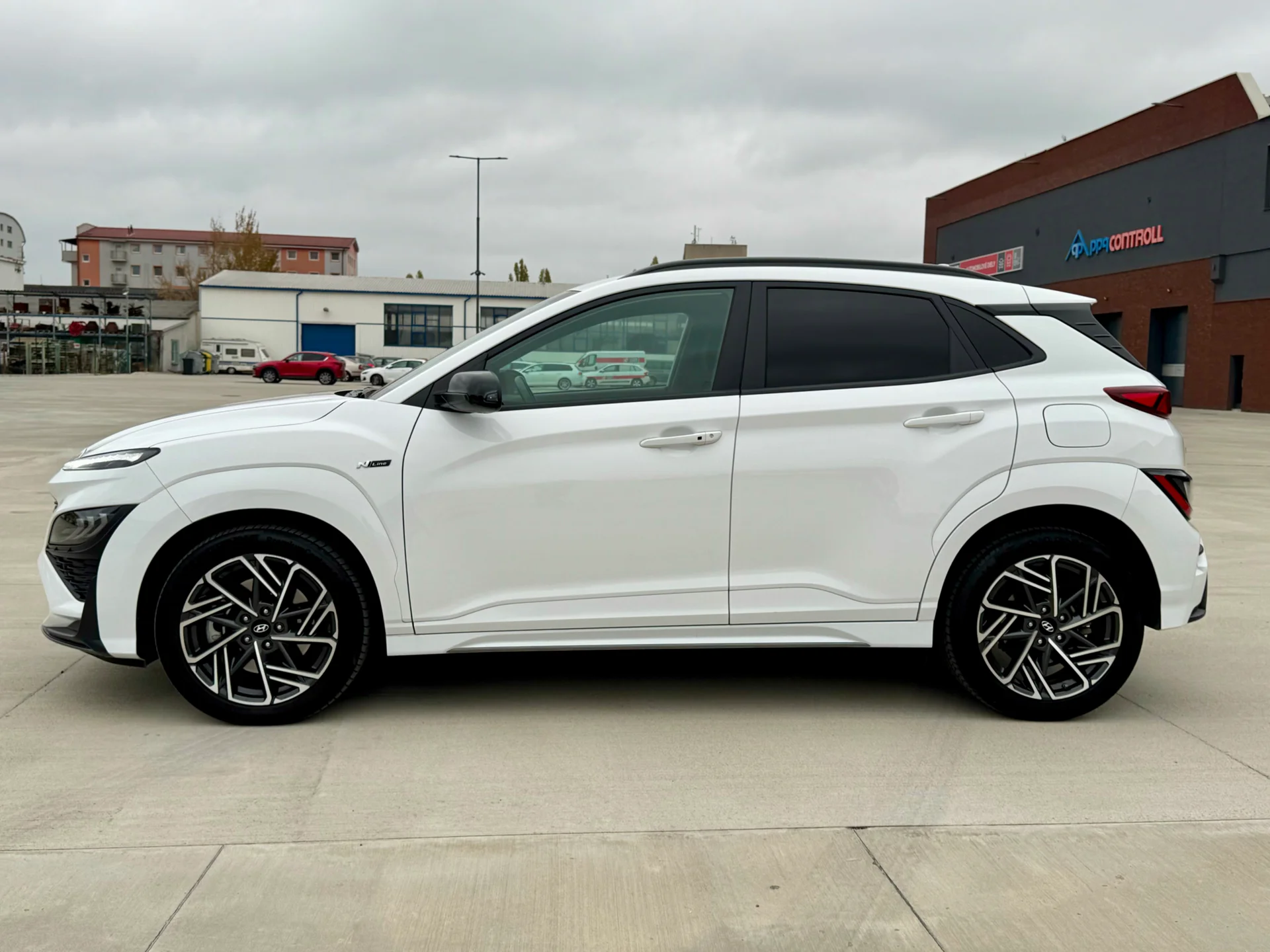prenájom Hyundai Kona 1.6 T-GDi N Line A/T 4x4 197 hp foto 3