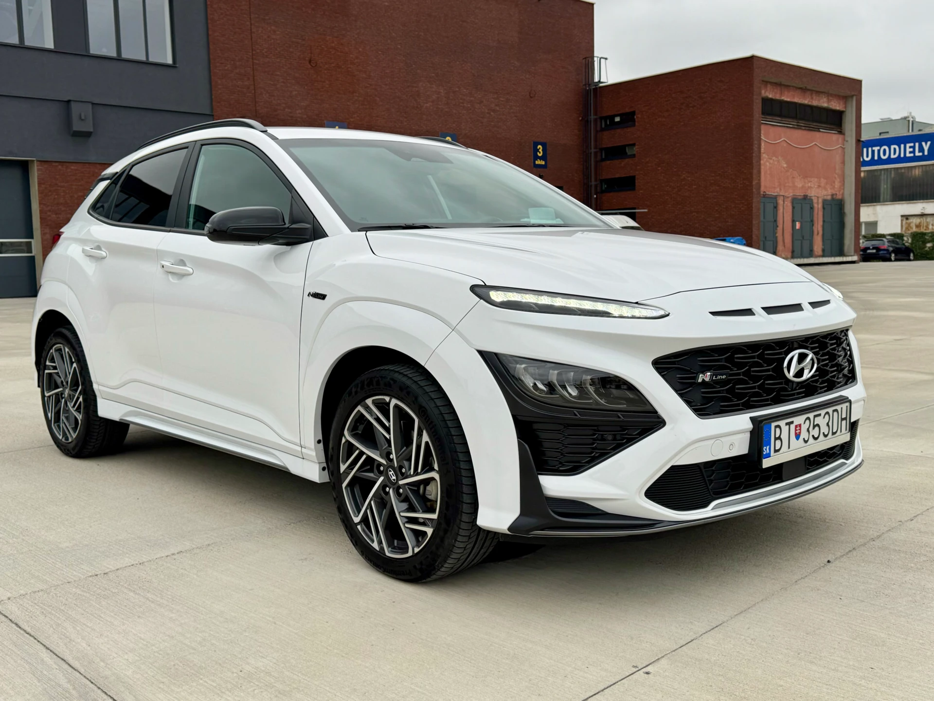 prenájom Hyundai Kona 1.6 T-GDi N Line A/T 4x4 197 hp foto 2